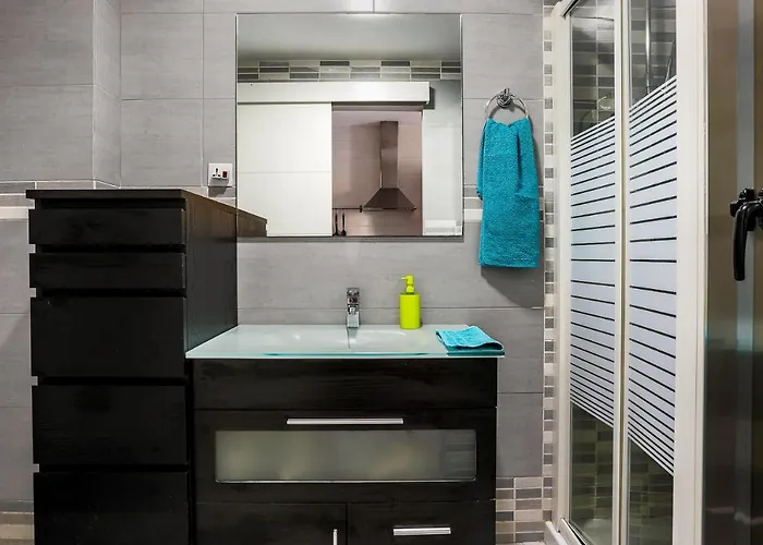 شقة La Cascada 108 *